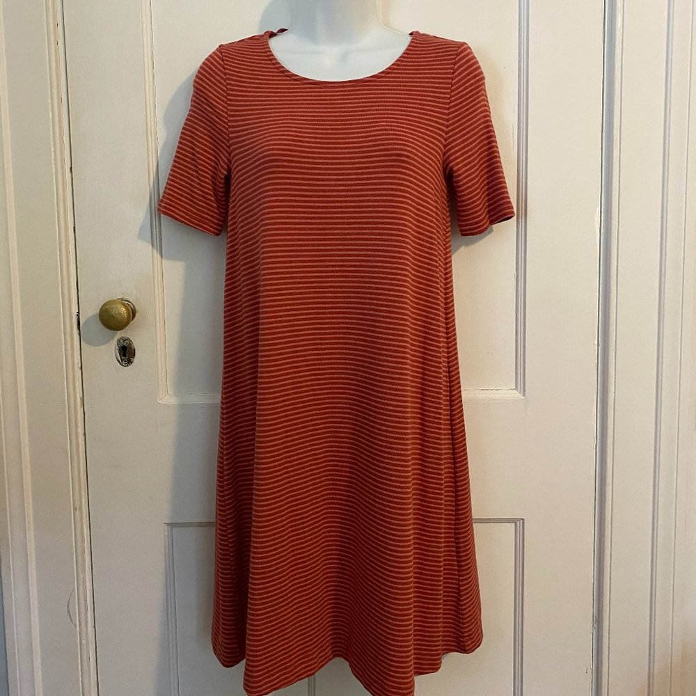 NWOT Women's Gap XS Short Sleeve Casual Dress